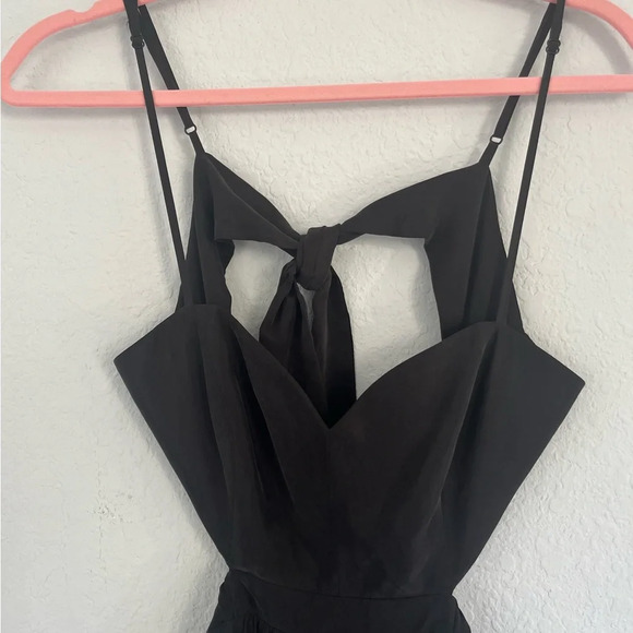 NWT Karina Grimaldi x Revolve Alex Mini Cutout Dress Black Silk Size XS - Picture 3 of 4